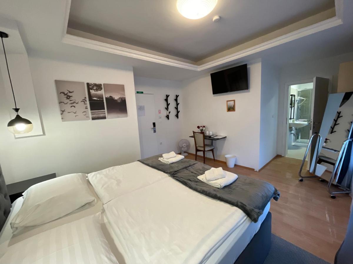 Stella Boutique Rooms Сесвете Екстер'єр фото